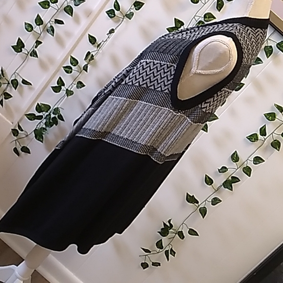 BANANA REPUBLIC SZ XS / S SWEATER VEST - Picture 3 of 7